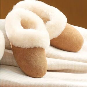 The Vermont Country Store Women's Sheepskin Ballet Slippers Size 9 NWOT